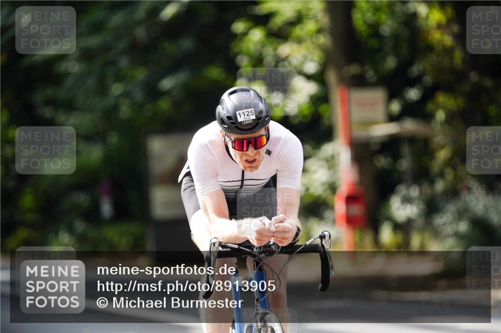 14.09.2025 - Stadtparktriathlon Michael Burmester http://msf.ph/oto/8913905 14.09.2025 12:18:18 Radfahren 1125, 1229, 1245, 1274, 1297 meine-sportfotos.de