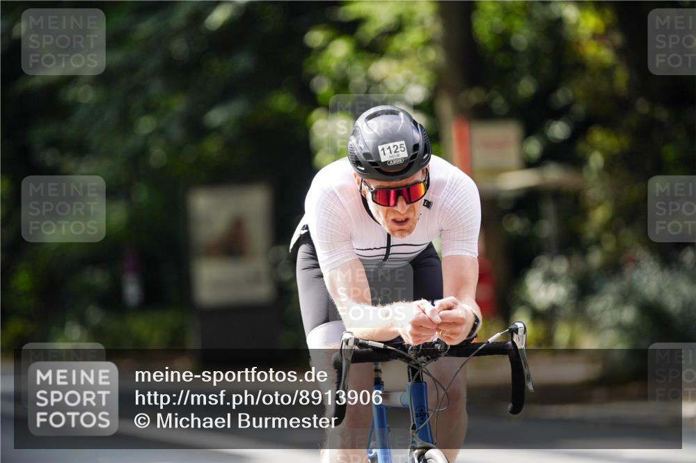 14.09.2025 - Stadtparktriathlon Michael Burmester http://msf.ph/oto/8913906 14.09.2025 12:18:18 Radfahren 1125, 1229, 1245, 1274, 1297 meine-sportfotos.de