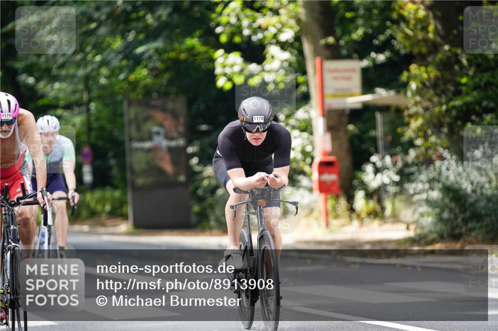 14.09.2025 - Stadtparktriathlon Michael Burmester http://msf.ph/oto/8913908 14.09.2025 12:18:30 Radfahren 1085, 1139, 1144, 1170, 1176, 1178, 1218, 1245, 1247, 1260, 1297 meine-sportfotos.de