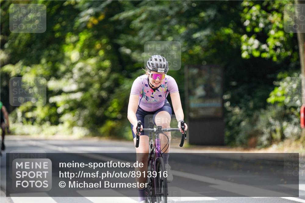 14.09.2025 - Stadtparktriathlon Michael Burmester http://msf.ph/oto/8913916 14.09.2025 12:18:40 Radfahren 1085, 1132, 1176, 1218, 1304 meine-sportfotos.de