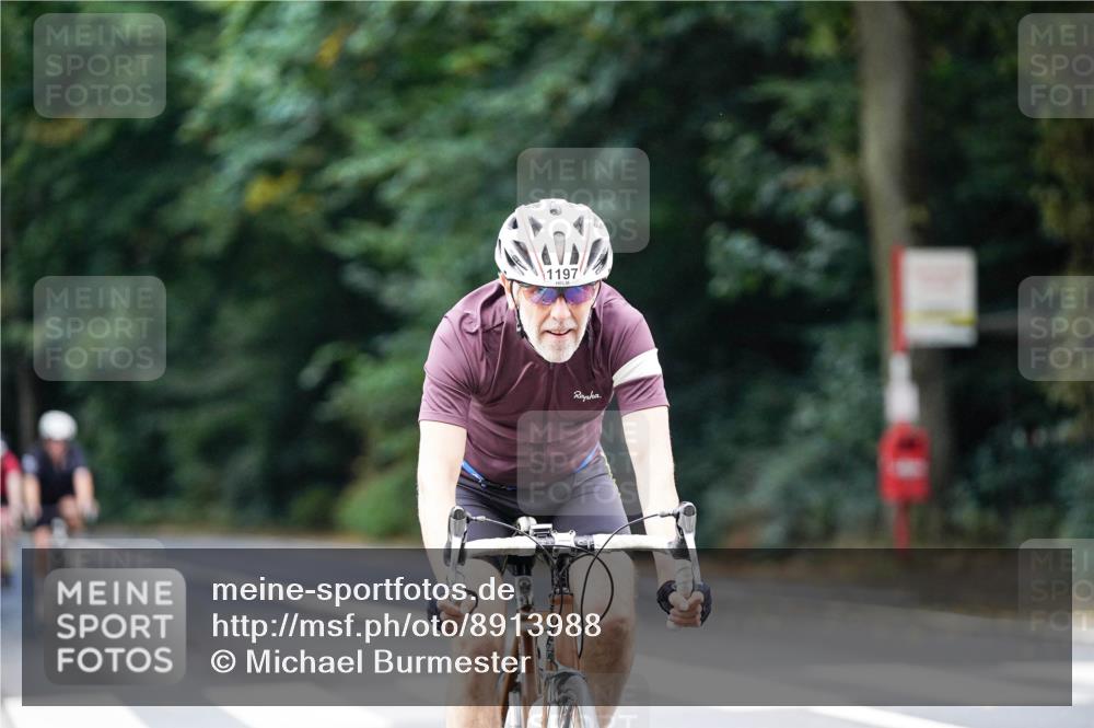 14.09.2025 - Stadtparktriathlon Michael Burmester http://msf.ph/oto/8913988 14.09.2025 12:21:15 Radfahren 1122, 1151, 1168, 1197, 1213, 1258, 1312, 1315 meine-sportfotos.de