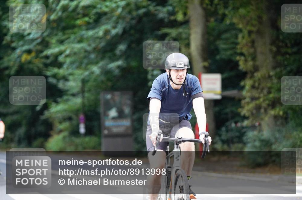 14.09.2025 - Stadtparktriathlon Michael Burmester http://msf.ph/oto/8913998 14.09.2025 12:21:25 Radfahren 1094, 1151, 1183, 1213, 1248, 1258, 1293, 1299, 1315 meine-sportfotos.de