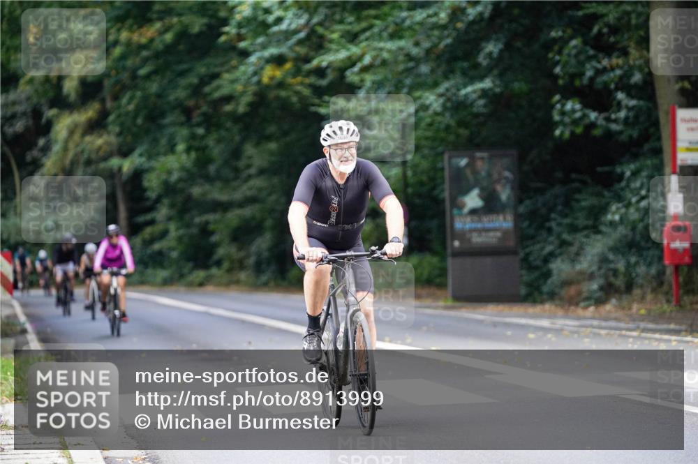 14.09.2025 - Stadtparktriathlon Michael Burmester http://msf.ph/oto/8913999 14.09.2025 12:21:27 Radfahren 1094, 1134, 1183, 1213, 1248, 1293, 1299 meine-sportfotos.de