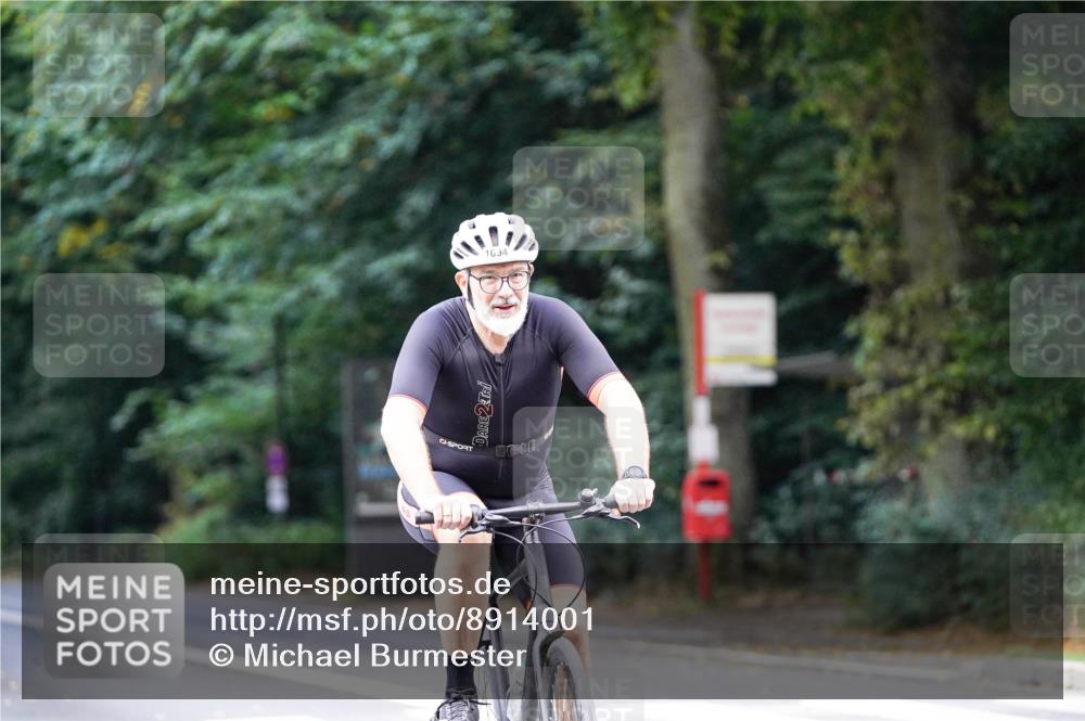 14.09.2025 - Stadtparktriathlon Michael Burmester http://msf.ph/oto/8914001 14.09.2025 12:21:28 Radfahren 1094, 1134, 1183, 1248, 1293, 1299 meine-sportfotos.de