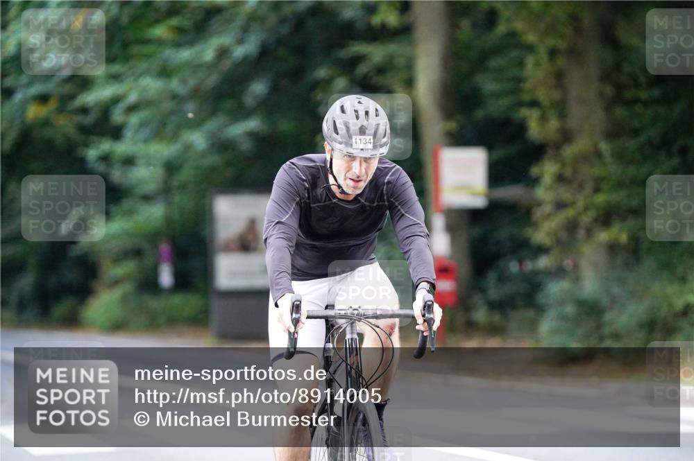 14.09.2025 - Stadtparktriathlon Michael Burmester http://msf.ph/oto/8914005 14.09.2025 12:21:34 Radfahren 1094, 1134, 1159, 1174, 1209, 1248, 1257, 1277, 1288, 1299 meine-sportfotos.de