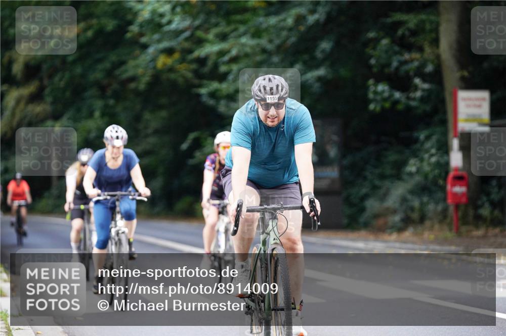 14.09.2025 - Stadtparktriathlon Michael Burmester http://msf.ph/oto/8914009 14.09.2025 12:21:40 Radfahren 1134, 1159, 1174, 1209, 1257, 1273, 1277, 1288, 1295 meine-sportfotos.de