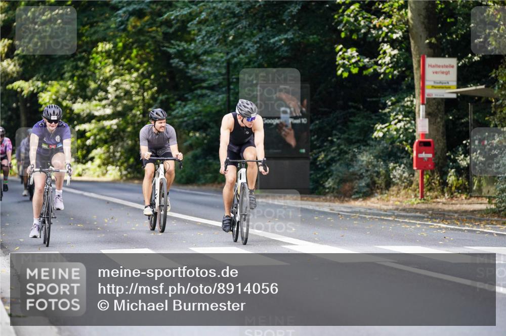 14.09.2025 - Stadtparktriathlon Michael Burmester http://msf.ph/oto/8914056 14.09.2025 12:22:44 Radfahren 1184, 1192, 1194, 1232, 1263, 1279, 1289, 1298, 1311 meine-sportfotos.de