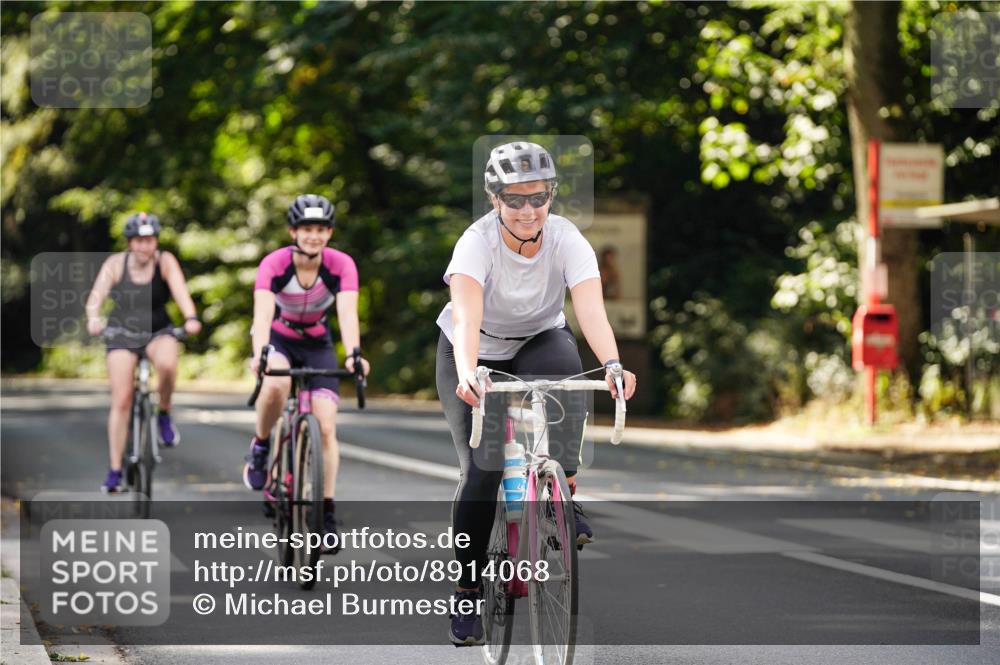 14.09.2025 - Stadtparktriathlon Michael Burmester http://msf.ph/oto/8914068 14.09.2025 12:22:53 Radfahren 1192, 1228, 1254, 1279, 1285, 1289, 1311 meine-sportfotos.de