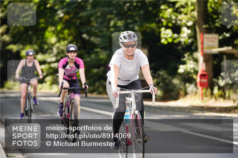 14.09.2025 - Stadtparktriathlon Michael Burmester http://msf.ph/oto/8914069 14.09.2025 12:22:53 Radfahren 1192, 1228, 1254, 1279, 1285, 1289, 1311 meine-sportfotos.de