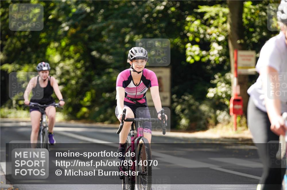 14.09.2025 - Stadtparktriathlon Michael Burmester http://msf.ph/oto/8914070 14.09.2025 12:22:54 Radfahren 1055, 1192, 1228, 1254, 1279, 1285, 1289, 1311 meine-sportfotos.de