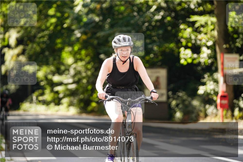 14.09.2025 - Stadtparktriathlon Michael Burmester http://msf.ph/oto/8914073 14.09.2025 12:22:55 Radfahren 1055, 1192, 1228, 1254, 1279, 1285, 1289, 1311 meine-sportfotos.de