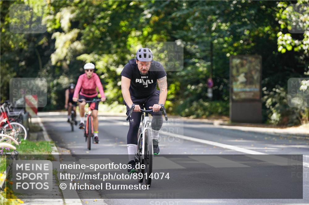14.09.2025 - Stadtparktriathlon Michael Burmester http://msf.ph/oto/8914074 14.09.2025 12:23:01 Radfahren 1055, 1124, 1236, 1285 meine-sportfotos.de
