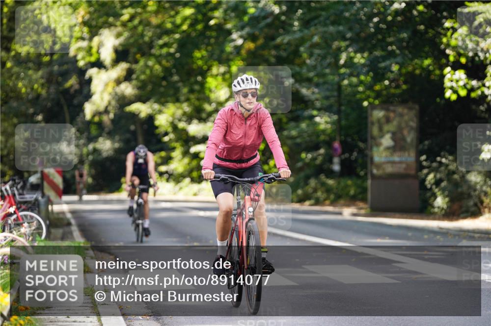 14.09.2025 - Stadtparktriathlon Michael Burmester http://msf.ph/oto/8914077 14.09.2025 12:23:03 Radfahren 1055, 1124, 1236 meine-sportfotos.de
