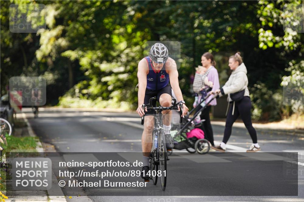 14.09.2025 - Stadtparktriathlon Michael Burmester http://msf.ph/oto/8914081 14.09.2025 12:23:05 Radfahren 1055, 1124, 1185, 1236 meine-sportfotos.de