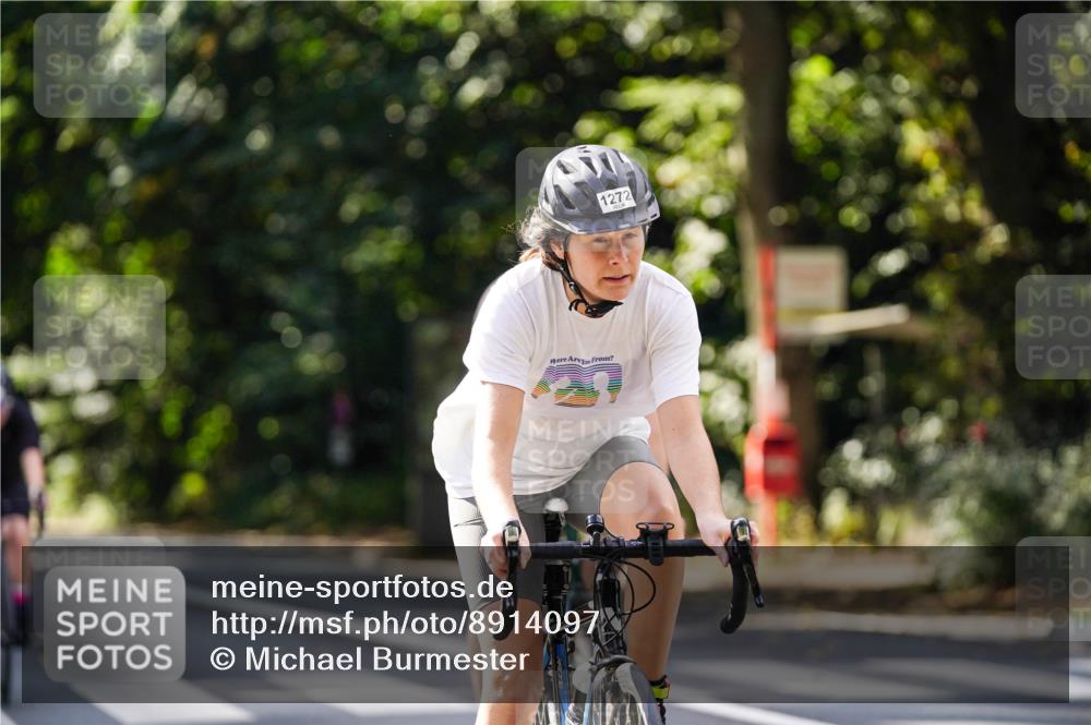 14.09.2025 - Stadtparktriathlon Michael Burmester http://msf.ph/oto/8914097 14.09.2025 12:23:32 Radfahren 1129, 1152, 1172, 1203, 1211, 1231, 1268, 1272, 1275 meine-sportfotos.de