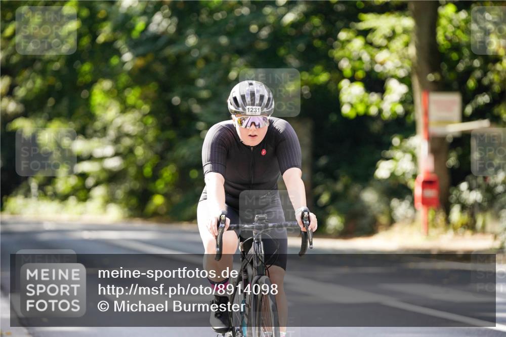 14.09.2025 - Stadtparktriathlon Michael Burmester http://msf.ph/oto/8914098 14.09.2025 12:23:33 Radfahren 1129, 1152, 1172, 1203, 1211, 1231, 1268, 1272, 1275 meine-sportfotos.de
