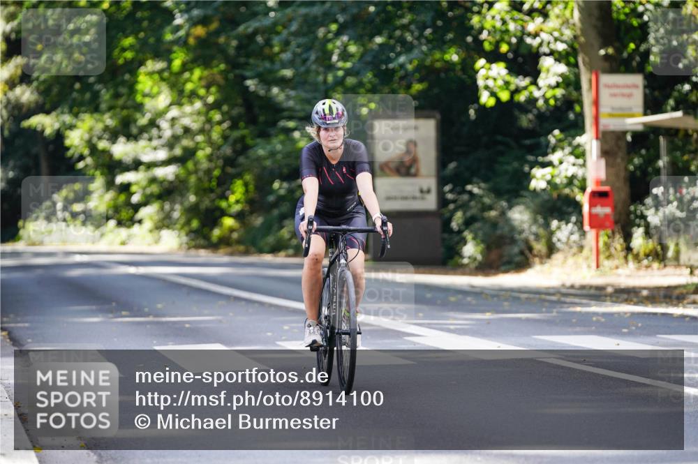 14.09.2025 - Stadtparktriathlon Michael Burmester http://msf.ph/oto/8914100 14.09.2025 12:23:49 Radfahren 1246 meine-sportfotos.de