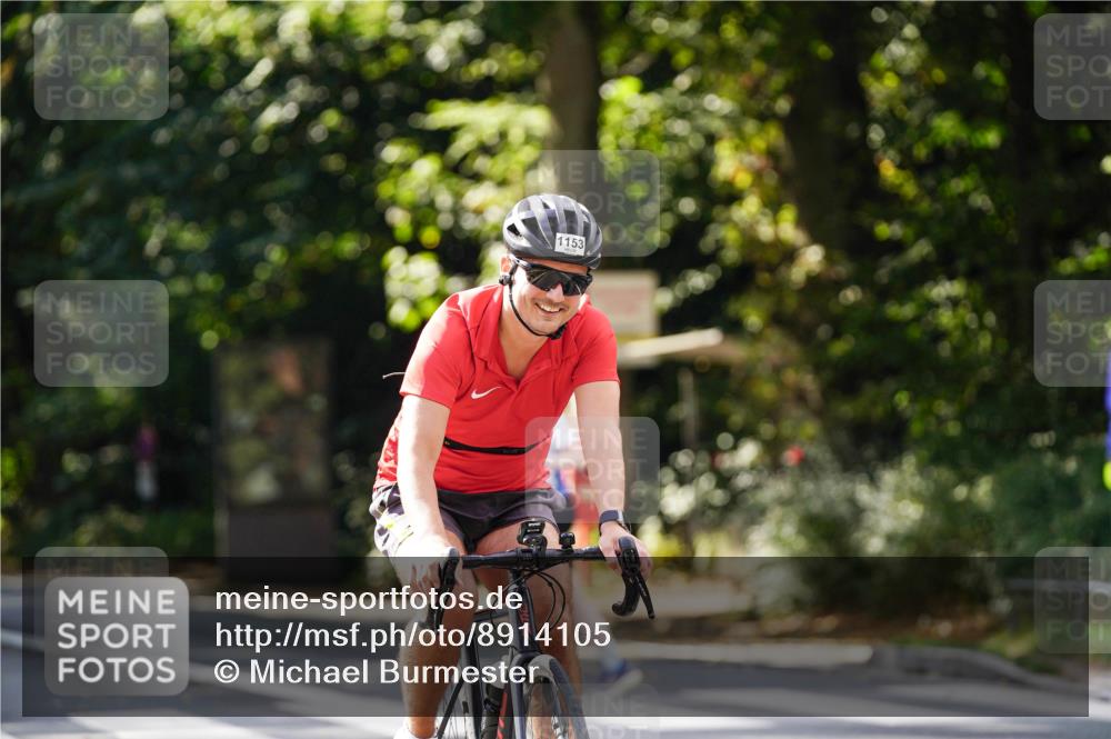 14.09.2025 - Stadtparktriathlon Michael Burmester http://msf.ph/oto/8914105 14.09.2025 12:24:02 Radfahren 1153 meine-sportfotos.de