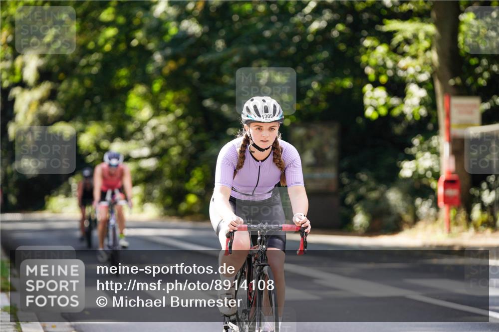 14.09.2025 - Stadtparktriathlon Michael Burmester http://msf.ph/oto/8914108 14.09.2025 12:24:12 Radfahren 1281, 1301, 1309 meine-sportfotos.de