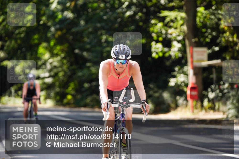 14.09.2025 - Stadtparktriathlon Michael Burmester http://msf.ph/oto/8914110 14.09.2025 12:24:14 Radfahren 1281, 1301, 1309 meine-sportfotos.de