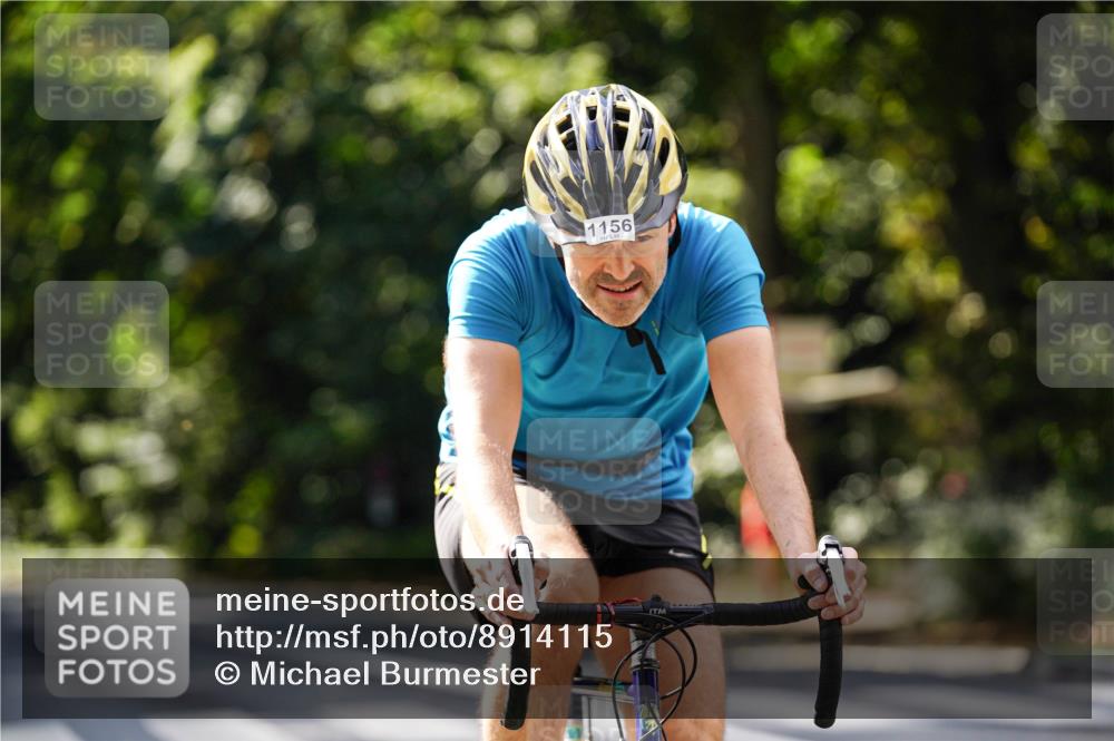 14.09.2025 - Stadtparktriathlon Michael Burmester http://msf.ph/oto/8914115 14.09.2025 12:24:35 Radfahren 1156, 1173, 1193, 1210 meine-sportfotos.de
