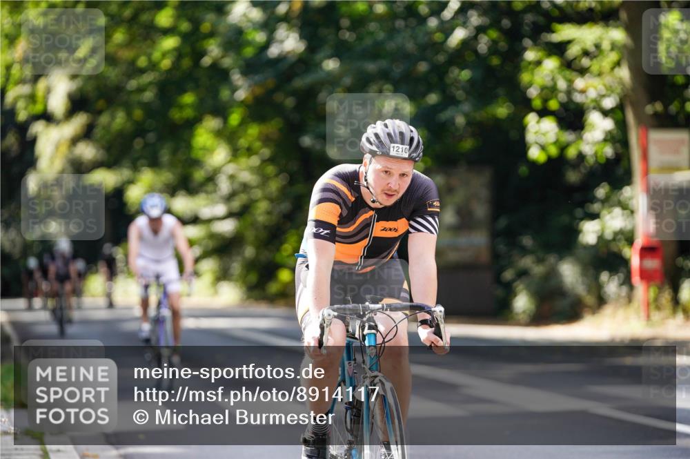 14.09.2025 - Stadtparktriathlon Michael Burmester http://msf.ph/oto/8914117 14.09.2025 12:24:42 Radfahren 1158, 1205, 1210, 1239 meine-sportfotos.de