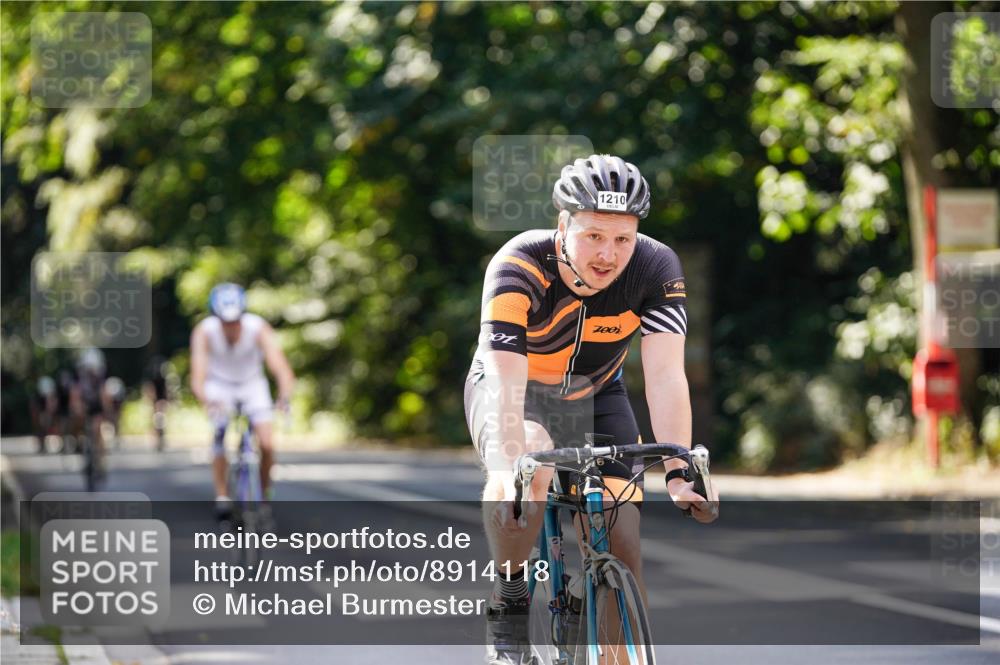 14.09.2025 - Stadtparktriathlon Michael Burmester http://msf.ph/oto/8914118 14.09.2025 12:24:42 Radfahren 1158, 1205, 1210, 1239 meine-sportfotos.de