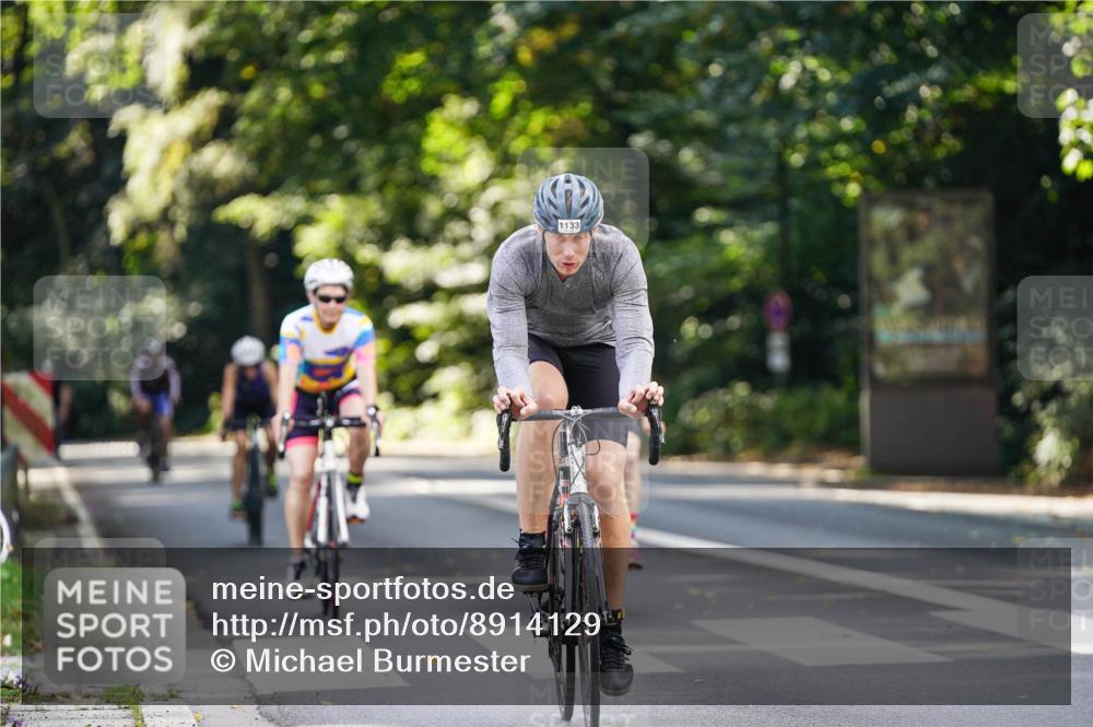 14.09.2025 - Stadtparktriathlon Michael Burmester http://msf.ph/oto/8914129 14.09.2025 12:24:55 Radfahren 1133, 1205, 1249, 1261, 1276, 1287, 1306, 1317 meine-sportfotos.de