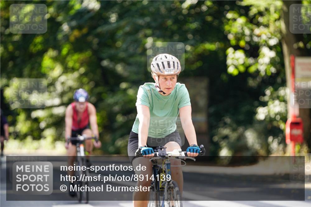 14.09.2025 - Stadtparktriathlon Michael Burmester http://msf.ph/oto/8914139 14.09.2025 12:25:10 Radfahren 1150, 1163, 1182, 1187, 1208, 1255, 1307 meine-sportfotos.de
