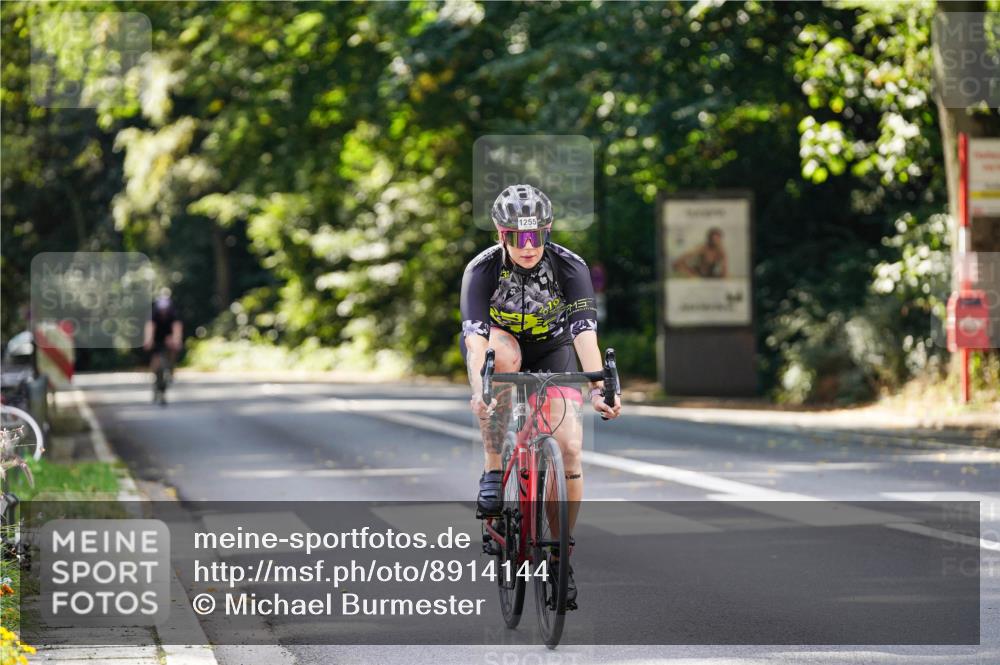 14.09.2025 - Stadtparktriathlon Michael Burmester http://msf.ph/oto/8914144 14.09.2025 12:25:15 Radfahren 1148, 1163, 1187, 1208, 1255, 1307 meine-sportfotos.de