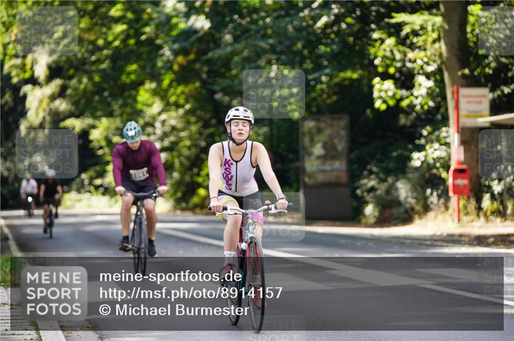 14.09.2025 - Stadtparktriathlon Michael Burmester http://msf.ph/oto/8914157 14.09.2025 12:25:36 Radfahren 1081, 1141, 1224, 1274, 1300, 1310 meine-sportfotos.de