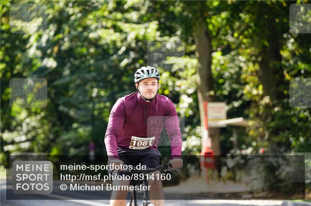 14.09.2025 - Stadtparktriathlon Michael Burmester http://msf.ph/oto/8914160 14.09.2025 12:25:38 Radfahren 1081, 1141, 1229, 1274, 1300 meine-sportfotos.de