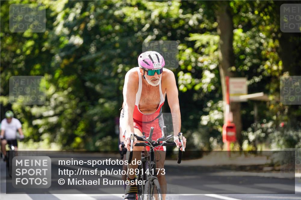 14.09.2025 - Stadtparktriathlon Michael Burmester http://msf.ph/oto/8914173 14.09.2025 12:25:49 Radfahren 1100, 1132, 1144, 1167, 1170, 1229, 1245, 1247 meine-sportfotos.de