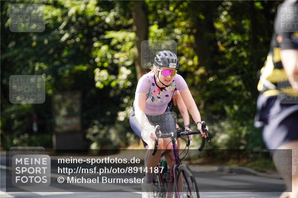 14.09.2025 - Stadtparktriathlon Michael Burmester http://msf.ph/oto/8914187 14.09.2025 12:26:05 Radfahren 1149, 1212, 1260, 1297, 1304 meine-sportfotos.de