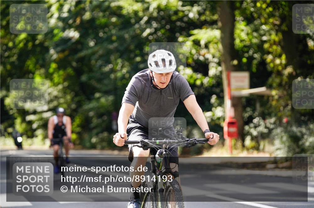 14.09.2025 - Stadtparktriathlon Michael Burmester http://msf.ph/oto/8914193 14.09.2025 12:26:18 Radfahren 1126, 1220 meine-sportfotos.de