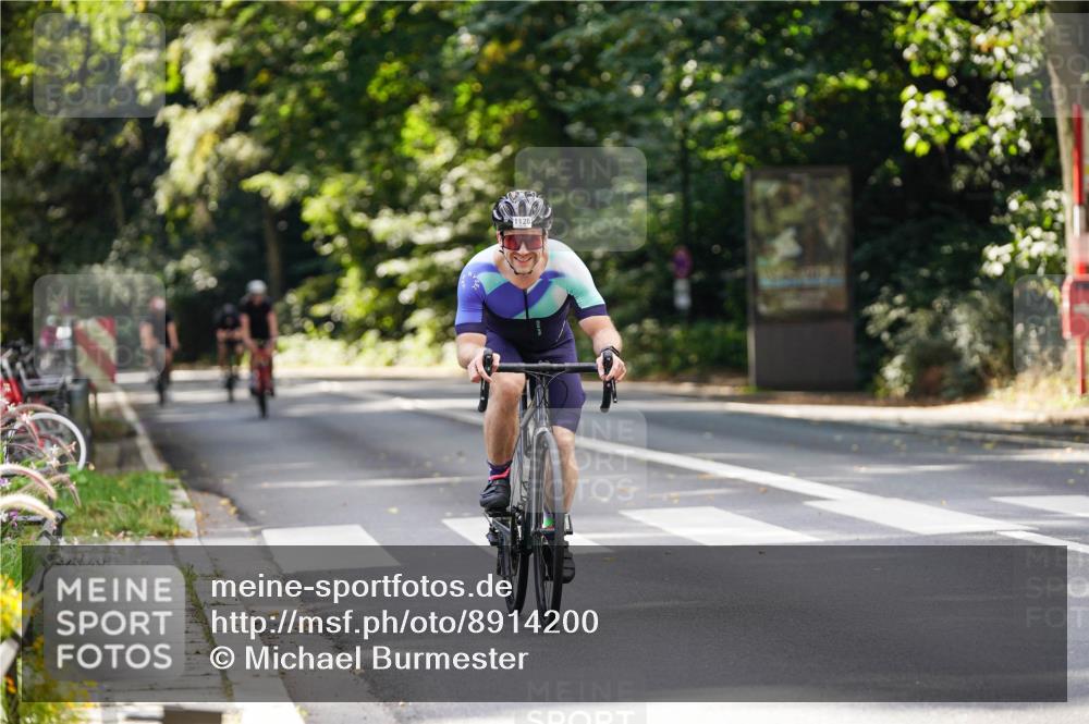14.09.2025 - Stadtparktriathlon Michael Burmester http://msf.ph/oto/8914200 14.09.2025 12:26:47 Radfahren 1128, 1160, 1280, 1314 meine-sportfotos.de