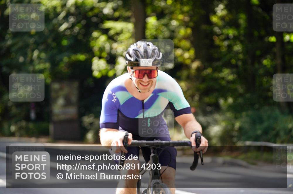 14.09.2025 - Stadtparktriathlon Michael Burmester http://msf.ph/oto/8914203 14.09.2025 12:26:48 Radfahren 1128, 1160, 1280, 1314 meine-sportfotos.de