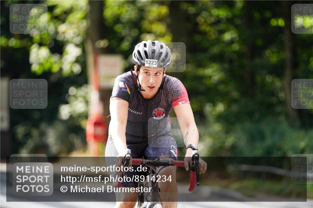 14.09.2025 - Stadtparktriathlon Michael Burmester http://msf.ph/oto/8914234 14.09.2025 12:27:33 Radfahren 1155, 1200, 1215, 1223, 1252 meine-sportfotos.de