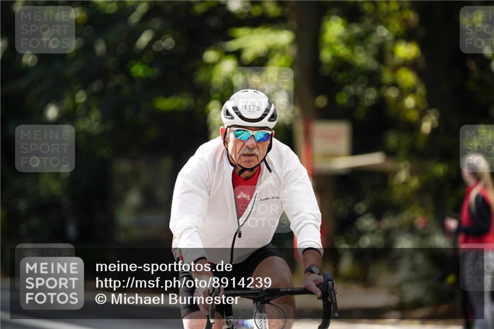 14.09.2025 - Stadtparktriathlon Michael Burmester http://msf.ph/oto/8914239 14.09.2025 12:27:53 Radfahren 1123, 1137, 1175, 1286 meine-sportfotos.de