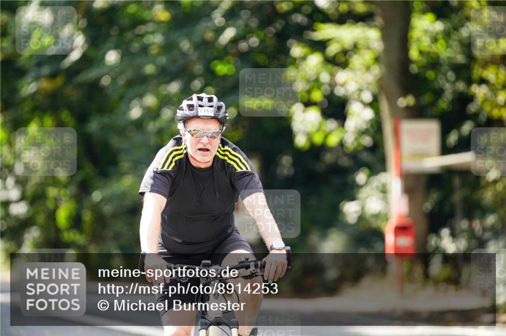 14.09.2025 - Stadtparktriathlon Michael Burmester http://msf.ph/oto/8914253 14.09.2025 12:28:32 Radfahren 1122, 1169 meine-sportfotos.de