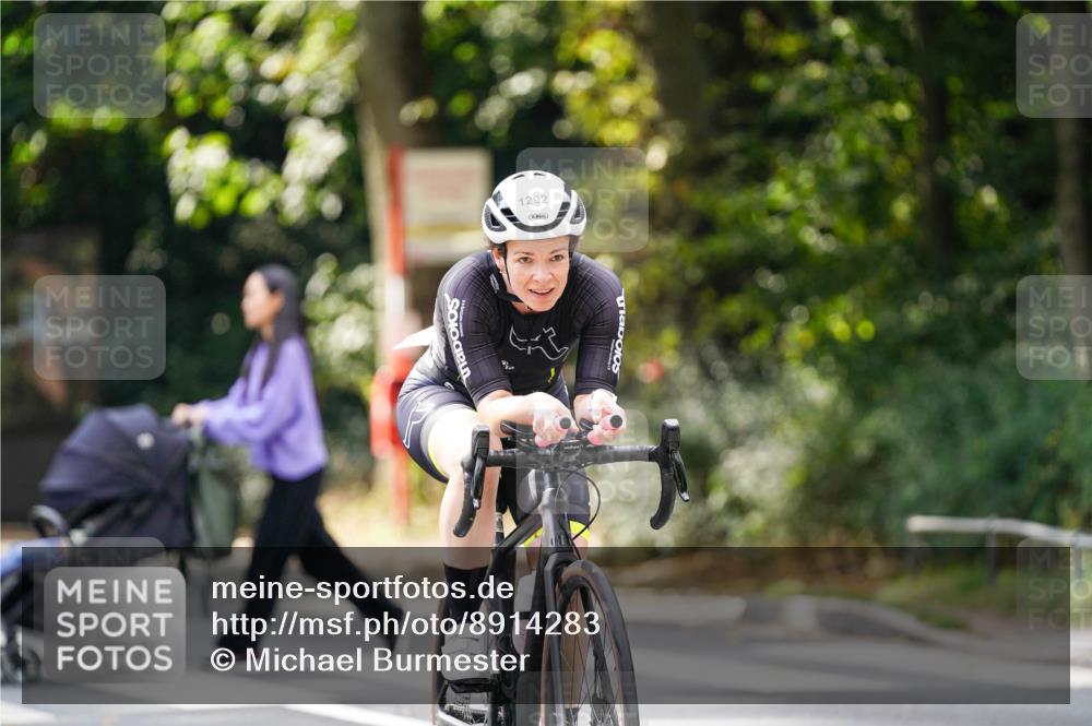 14.09.2025 - Stadtparktriathlon Michael Burmester http://msf.ph/oto/8914283 14.09.2025 12:29:13 Radfahren 1257, 1292, 1293, 1319 meine-sportfotos.de