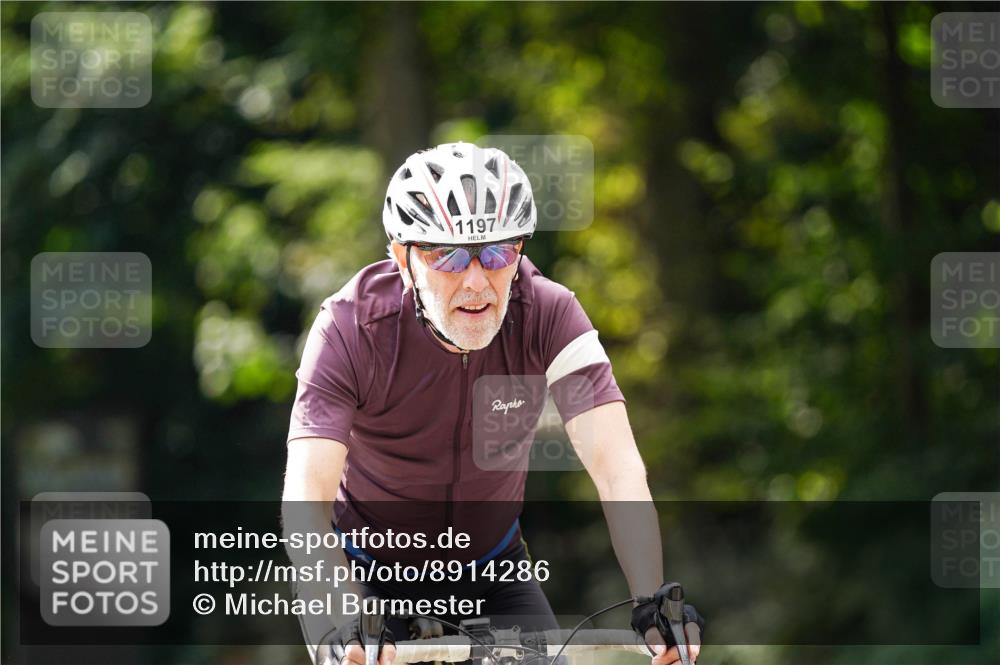 14.09.2025 - Stadtparktriathlon Michael Burmester http://msf.ph/oto/8914286 14.09.2025 12:29:22 Radfahren 1197, 1291 meine-sportfotos.de