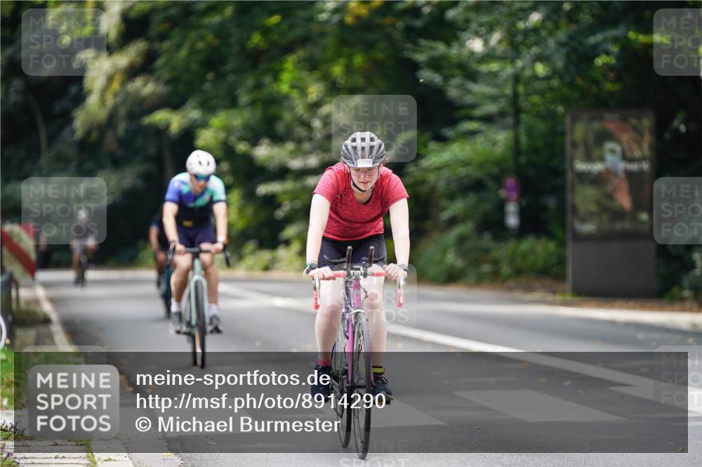 14.09.2025 - Stadtparktriathlon Michael Burmester http://msf.ph/oto/8914290 14.09.2025 12:29:42 Radfahren 1204, 1258, 1298, 1311 meine-sportfotos.de