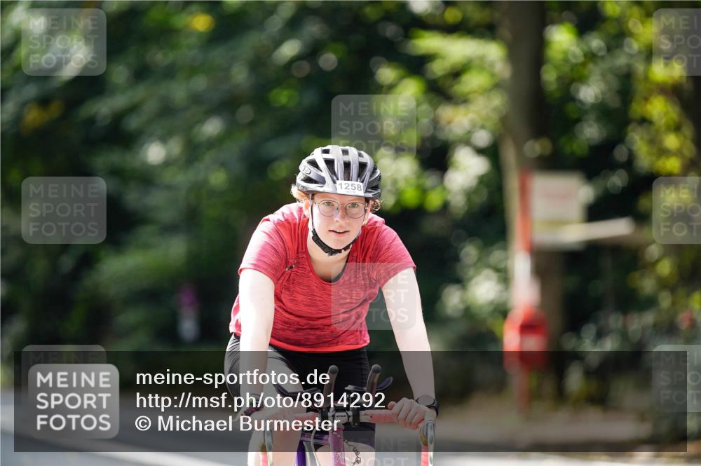 14.09.2025 - Stadtparktriathlon Michael Burmester http://msf.ph/oto/8914292 14.09.2025 12:29:43 Radfahren 1204, 1258, 1298, 1311 meine-sportfotos.de