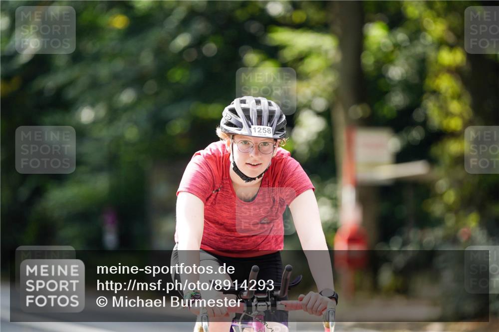 14.09.2025 - Stadtparktriathlon Michael Burmester http://msf.ph/oto/8914293 14.09.2025 12:29:44 Radfahren 1204, 1258, 1298, 1311 meine-sportfotos.de