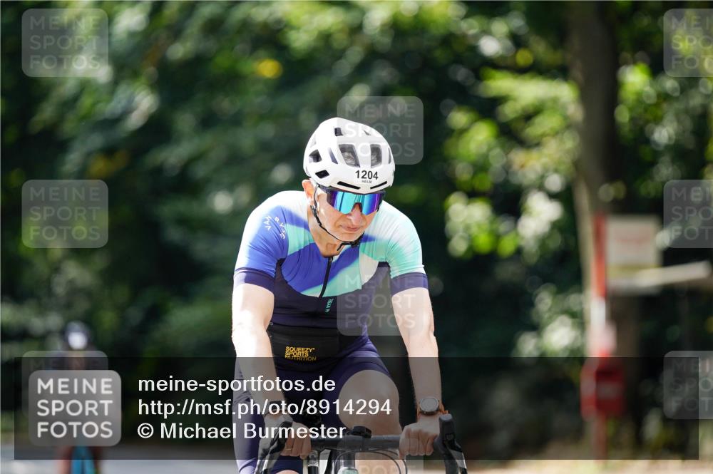 14.09.2025 - Stadtparktriathlon Michael Burmester http://msf.ph/oto/8914294 14.09.2025 12:29:45 Radfahren 1134, 1204, 1258, 1298, 1311 meine-sportfotos.de