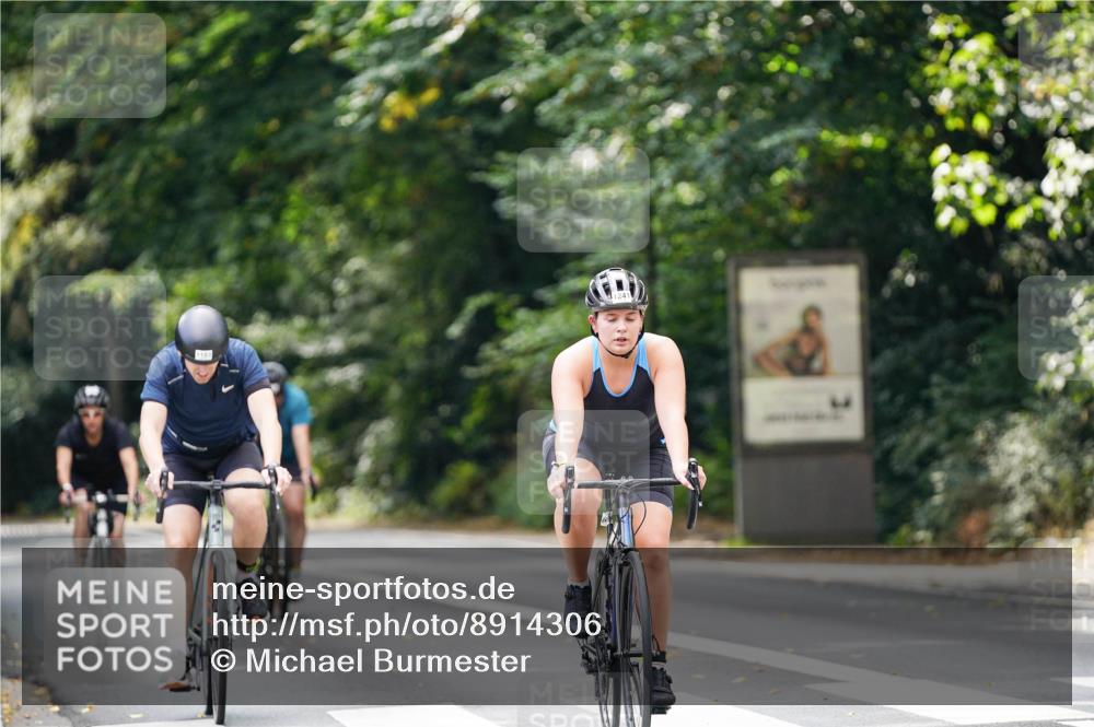 14.09.2025 - Stadtparktriathlon Michael Burmester http://msf.ph/oto/8914306 14.09.2025 12:29:54 Radfahren 1134, 1159, 1183, 1241, 1311, 1316 meine-sportfotos.de