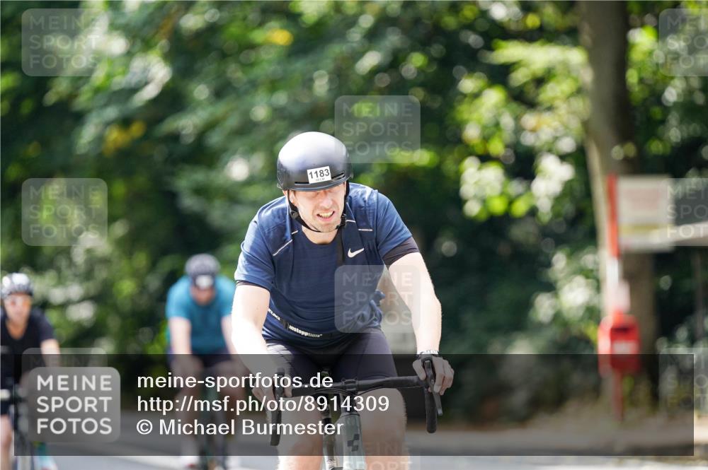 14.09.2025 - Stadtparktriathlon Michael Burmester http://msf.ph/oto/8914309 14.09.2025 12:29:56 Radfahren 1134, 1159, 1180, 1183, 1241, 1311, 1316 meine-sportfotos.de