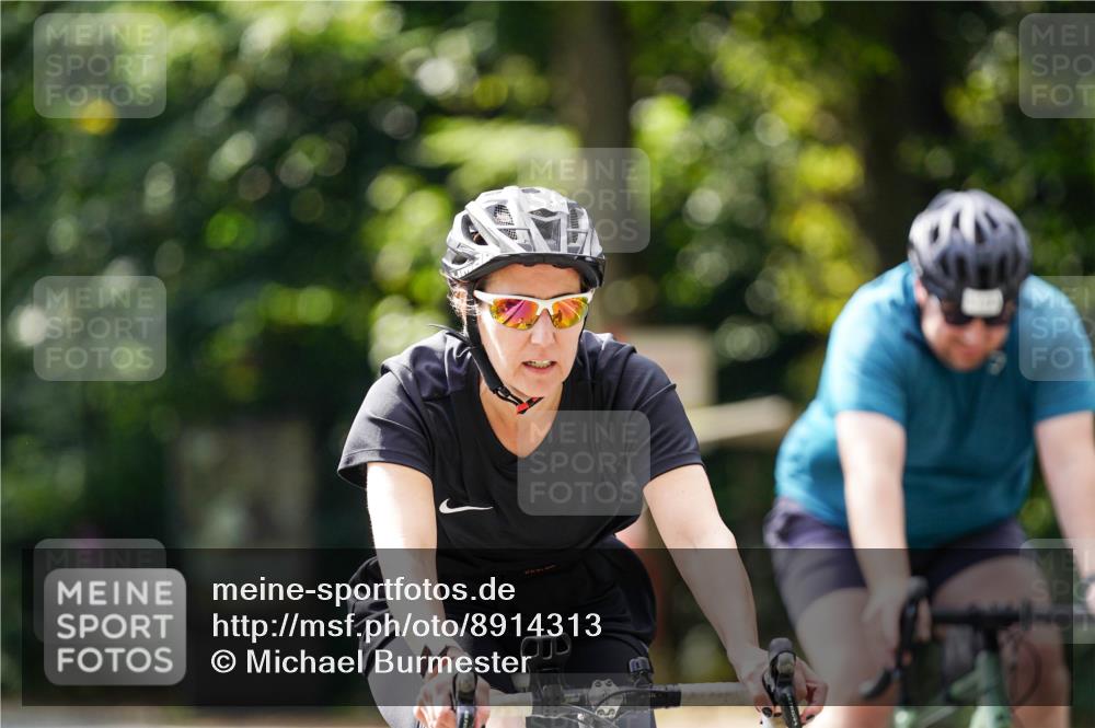 14.09.2025 - Stadtparktriathlon Michael Burmester http://msf.ph/oto/8914313 14.09.2025 12:29:58 Radfahren 1134, 1159, 1180, 1183, 1241, 1316 meine-sportfotos.de