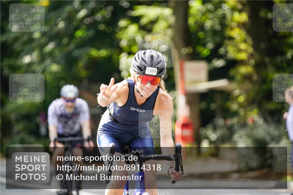 14.09.2025 - Stadtparktriathlon Michael Burmester http://msf.ph/oto/8914318 14.09.2025 12:30:08 Radfahren 1180, 1192, 1248, 1273, 1308 meine-sportfotos.de